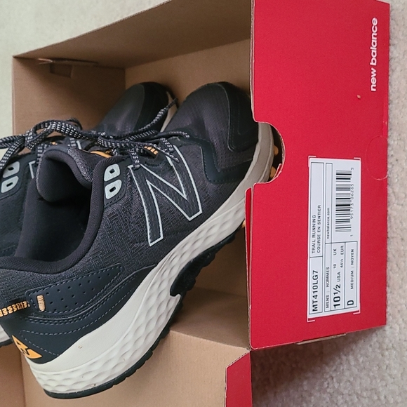 New Balance 410 trail running shoe. Size 10 1/2 - Picture 2 of 4